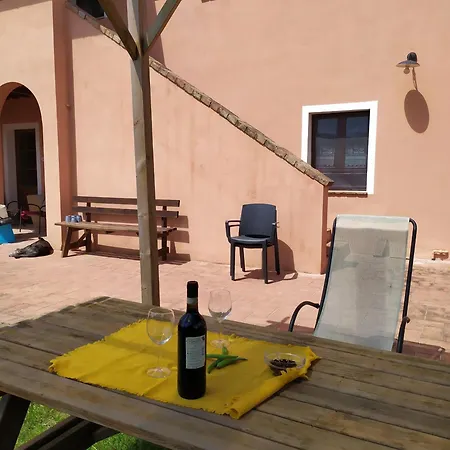 Antonella House -podere Della Collina アパートホテル 3*