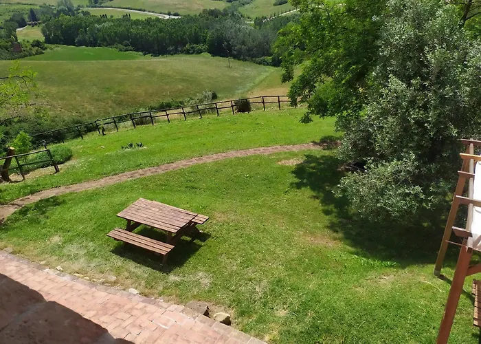 Lägenhetshotell Antonella House -podere Della Collina