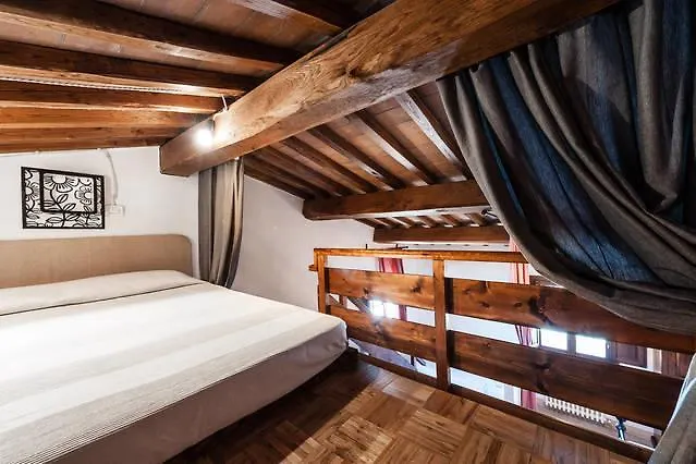Lägenhetshotell Antonella House -podere Della Collina 3*