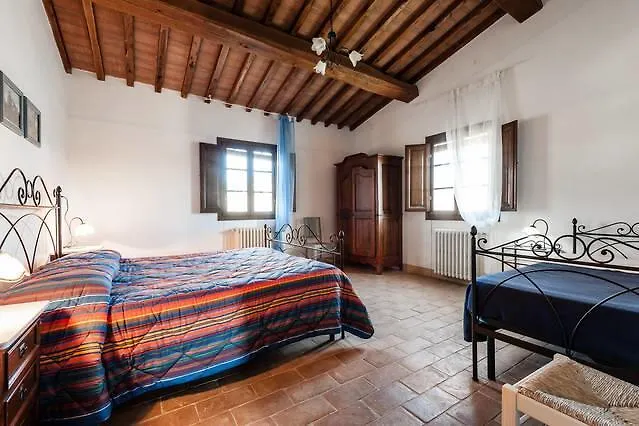 Lägenhetshotell Antonella House -podere Della Collina 3*